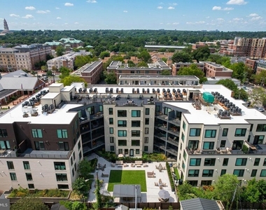 701 N Henry Street - Photo Thumbnail 1