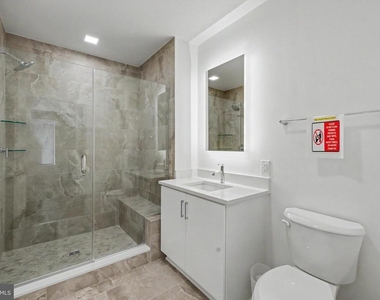 701 N Henry Street - Photo Thumbnail 44