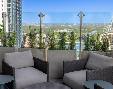610 Davis St - Photo Thumbnail 36