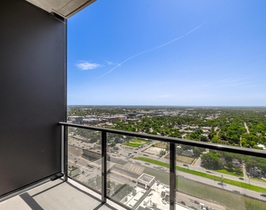 610 Davis St - Photo Thumbnail 22