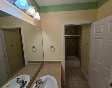 2246 Waukegan Drive - Photo Thumbnail 28