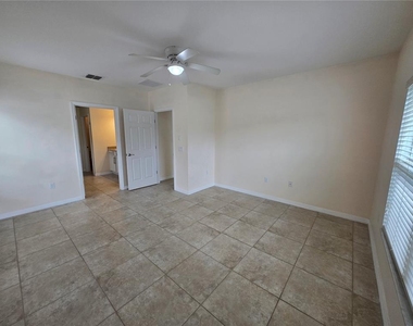 2246 Waukegan Drive - Photo Thumbnail 16
