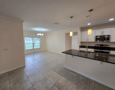2246 Waukegan Drive - Photo Thumbnail 10