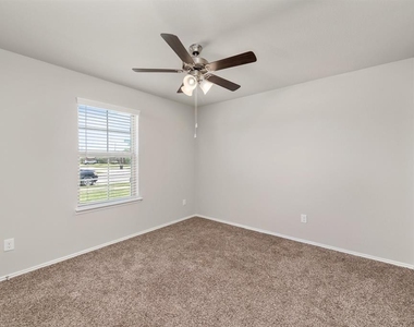 1838 Gibbons Creek Drive - Photo Thumbnail 3