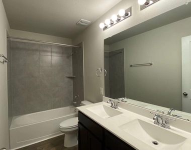 1838 Gibbons Creek Drive - Photo Thumbnail 10