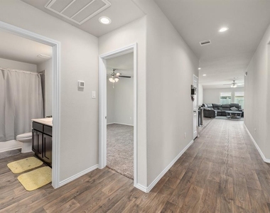 1838 Gibbons Creek Drive - Photo Thumbnail 2