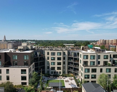 701 N Henry Street - Photo Thumbnail 1