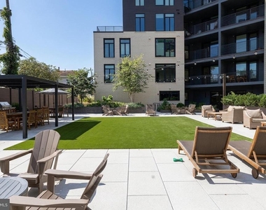 701 N Henry Street - Photo Thumbnail 42