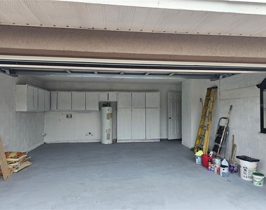 102 Whitehall Way - Photo Thumbnail 19