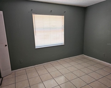 102 Whitehall Way - Photo Thumbnail 4