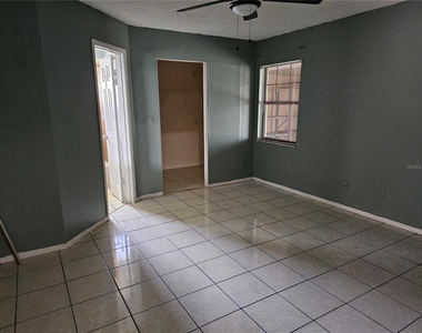 102 Whitehall Way - Photo Thumbnail 16