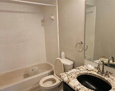102 Whitehall Way - Photo Thumbnail 10