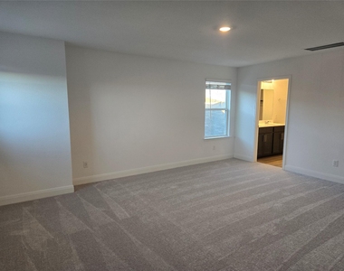 408 Acuff Ln - Photo Thumbnail 11
