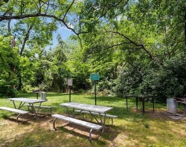 1521 S George Mason Drive - Photo Thumbnail 17