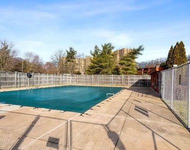 1521 S George Mason Drive - Photo Thumbnail 24