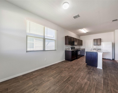 15106 Kent Justin Dr - Photo Thumbnail 12