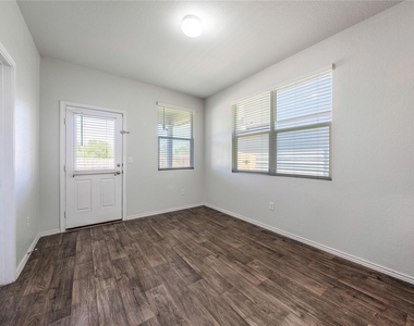 15106 Kent Justin Dr - Photo Thumbnail 14