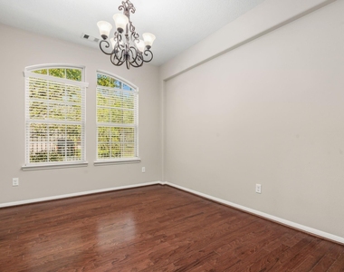 23 Bay Mills Place - Photo Thumbnail 8