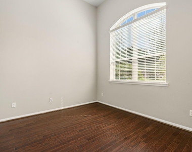 23 Bay Mills Place - Photo Thumbnail 5