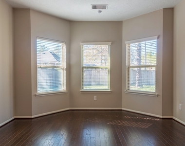 23 Bay Mills Place - Photo Thumbnail 2