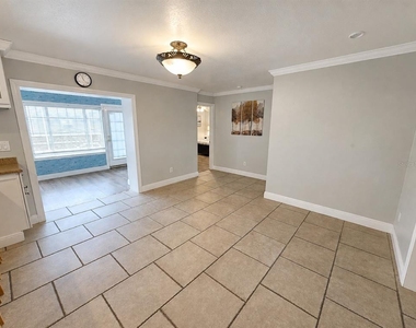 2130 Pinehurst Street - Photo Thumbnail 5
