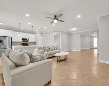 10713 Berry Creek Road - Photo Thumbnail 12