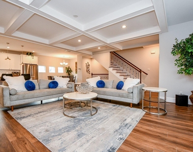 4604 Chartres Street - Photo Thumbnail 5