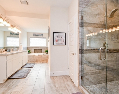 4604 Chartres Street - Photo Thumbnail 9