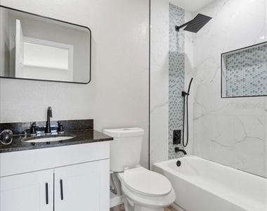 205 Andover Place N - Photo Thumbnail 20