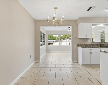 38 Regina Boulevard - Photo Thumbnail 10