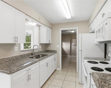38 Regina Boulevard - Photo Thumbnail 13