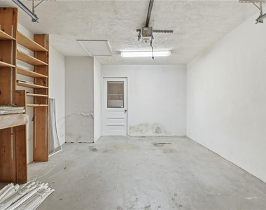 38 Regina Boulevard - Photo Thumbnail 36