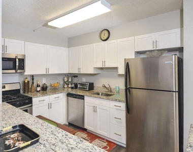 515 W Chelten Avenue - Photo Thumbnail 1