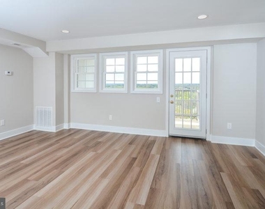 515 W Chelten Avenue - Photo Thumbnail 5