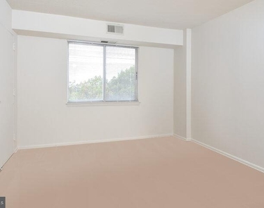 515 W Chelten Avenue - Photo Thumbnail 23