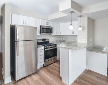 515 W Chelten Avenue - Photo Thumbnail 12
