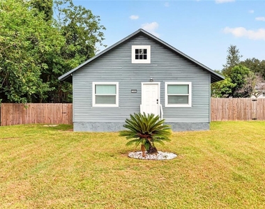 705 Nw 64th Place - Photo Thumbnail 4
