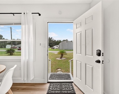 705 Nw 64th Place - Photo Thumbnail 12