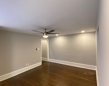 530 W King Street - Photo Thumbnail 2