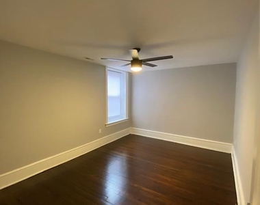 530 W King Street - Photo Thumbnail 8