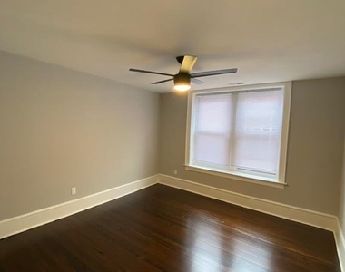 530 W King Street - Photo Thumbnail 3