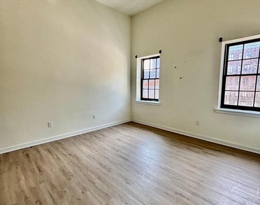500 N 13th Street - Photo Thumbnail 6