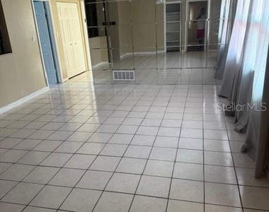 388 Notre Dame Drive - Photo Thumbnail 7
