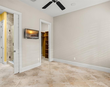 1136 S Pennsylvania Avenue - Photo Thumbnail 21