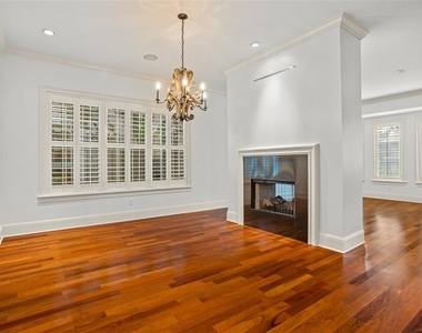 1136 S Pennsylvania Avenue - Photo Thumbnail 9