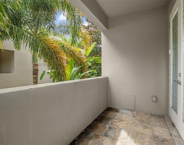 1136 S Pennsylvania Avenue - Photo Thumbnail 35