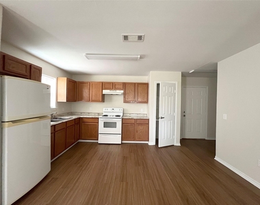 1006 2nd Street - Photo Thumbnail 6