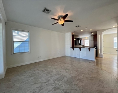 1409 Michigan Avenue - Photo Thumbnail 7