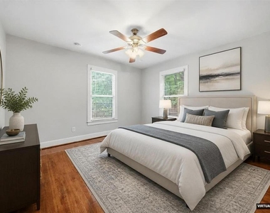 9504 N Creek Dr - Photo Thumbnail 5