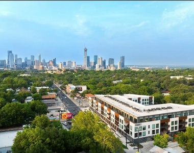 2209 S 1st St - Photo Thumbnail 2